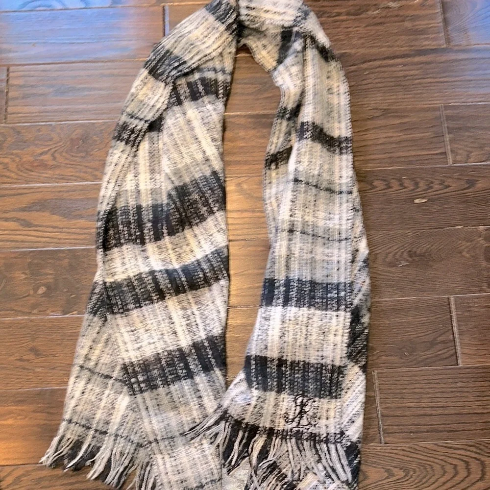 Lauren Ralph Lauren Black and White large Plaid Scarf with fringe